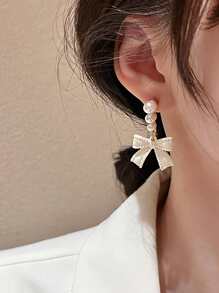 1 Pair Faux Pearl Decor Bowknot Earrings, Sweet And Elegant, Suitable For Women Wedding, Daily, Festival Wear Valentines,Mom,Mother,Mother's Day,Gift