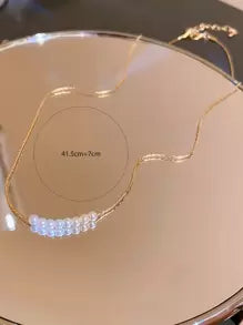 Faux Pearl Decor Necklace .