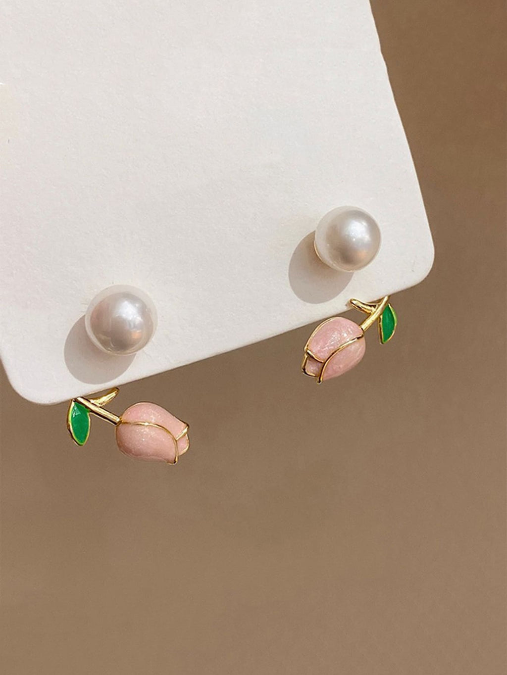 1 Pair Pink Tulip Earrings, 2 Stud Earrings, Petite & Fashionable, Sweet & Elegant .