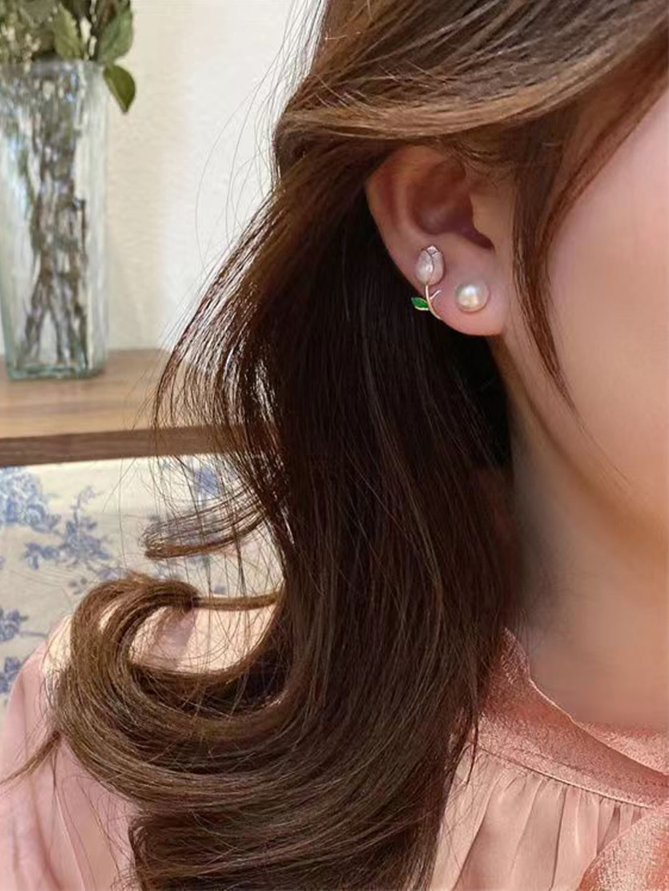 1 Pair Pink Tulip Earrings, 2 Stud Earrings, Petite & Fashionable, Sweet & Elegant .