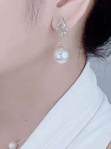 1pair Elegant Dangle Earrings With Gold Plating, Shiny Rhinestones And Milk White Faux Pearls, Applicable For Wedding & Engagement, Daily Wear