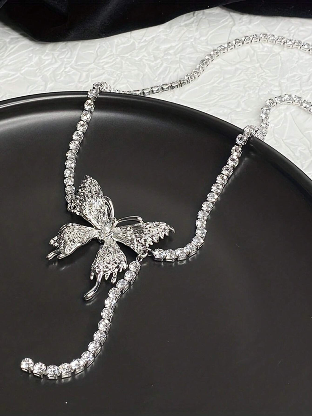 CVNANA 1pc Eye-Catching Y2K-Inspired Butterfly Tassel Choker – Glamorous Rhinestone Party Necklace For Fashionable Teens