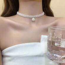 1pc Fashionable Women Pearl Necklace,Delicate Choker Design With Premium Feel, Short Collarbone Chain