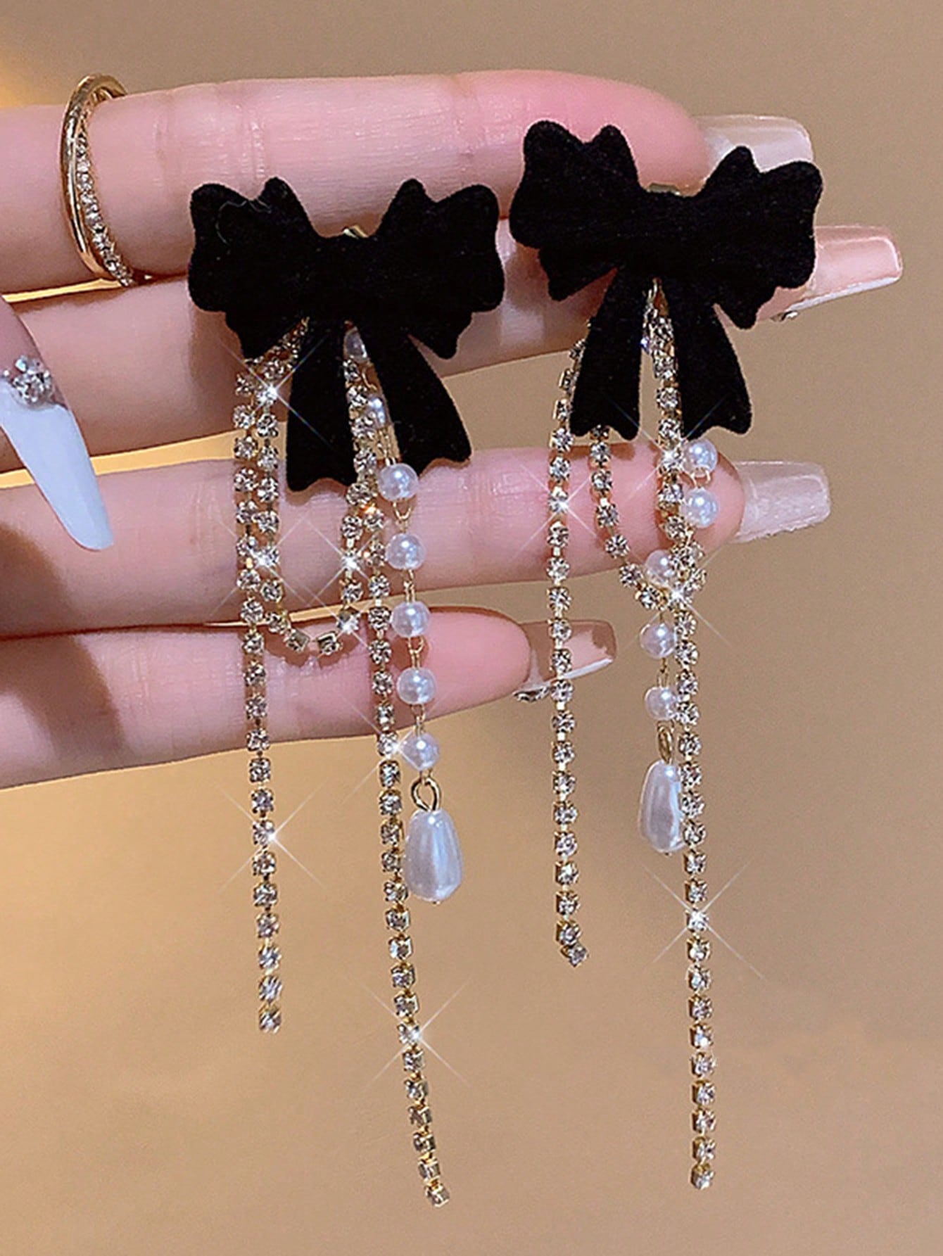 1 Pair Minimalist Bow Pearl Fuzzy Exclusive Elegant Earring
