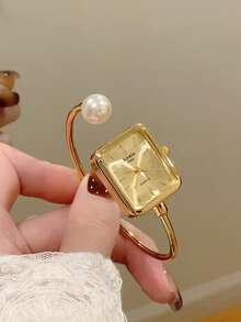 pc Square Gold Women's Quartz Watch Bracelet, Minimalist Fashion Elegant, Suitable For Daily Wear, Best Choice For Holiday Gift .