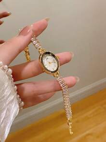 pc Square Gold Women's Quartz Watch Bracelet, Minimalist Fashion Elegant, Suitable For Daily Wear, Best Choice For Holiday Gift .