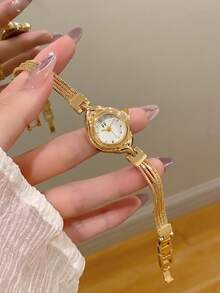 pc Square Gold Women's Quartz Watch Bracelet, Minimalist Fashion Elegant, Suitable For Daily Wear, Best Choice For Holiday Gift .