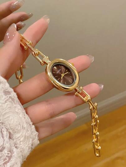 pc Square Gold Women's Quartz Watch Bracelet, Minimalist Fashion Elegant, Suitable For Daily Wear, Best Choice For Holiday Gift .