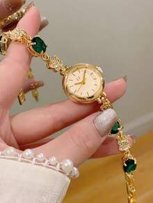 pc Square Gold Women's Quartz Watch Bracelet, Minimalist Fashion Elegant, Suitable For Daily Wear, Best Choice For Holiday Gift .